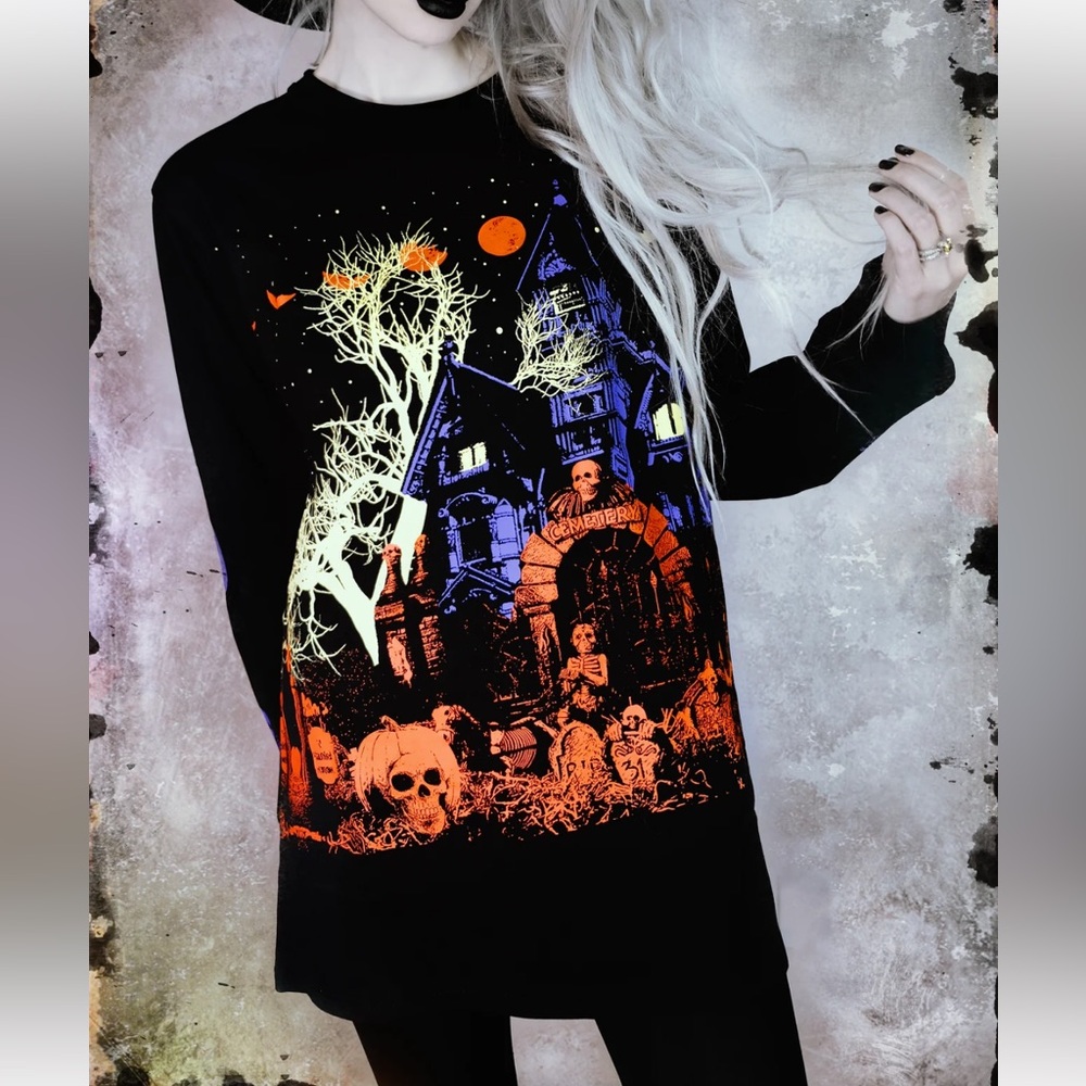 All Hallow's Eve Long Sleeve Tee XXL Women’s